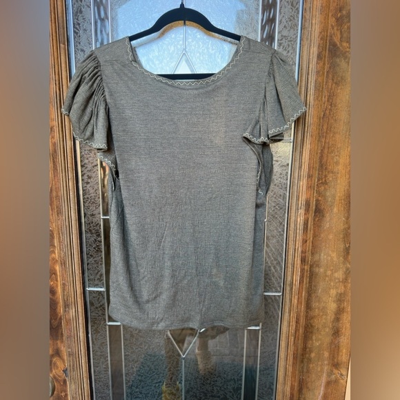 Gray Ruffled Sleeve Top - Picture 3 of 7